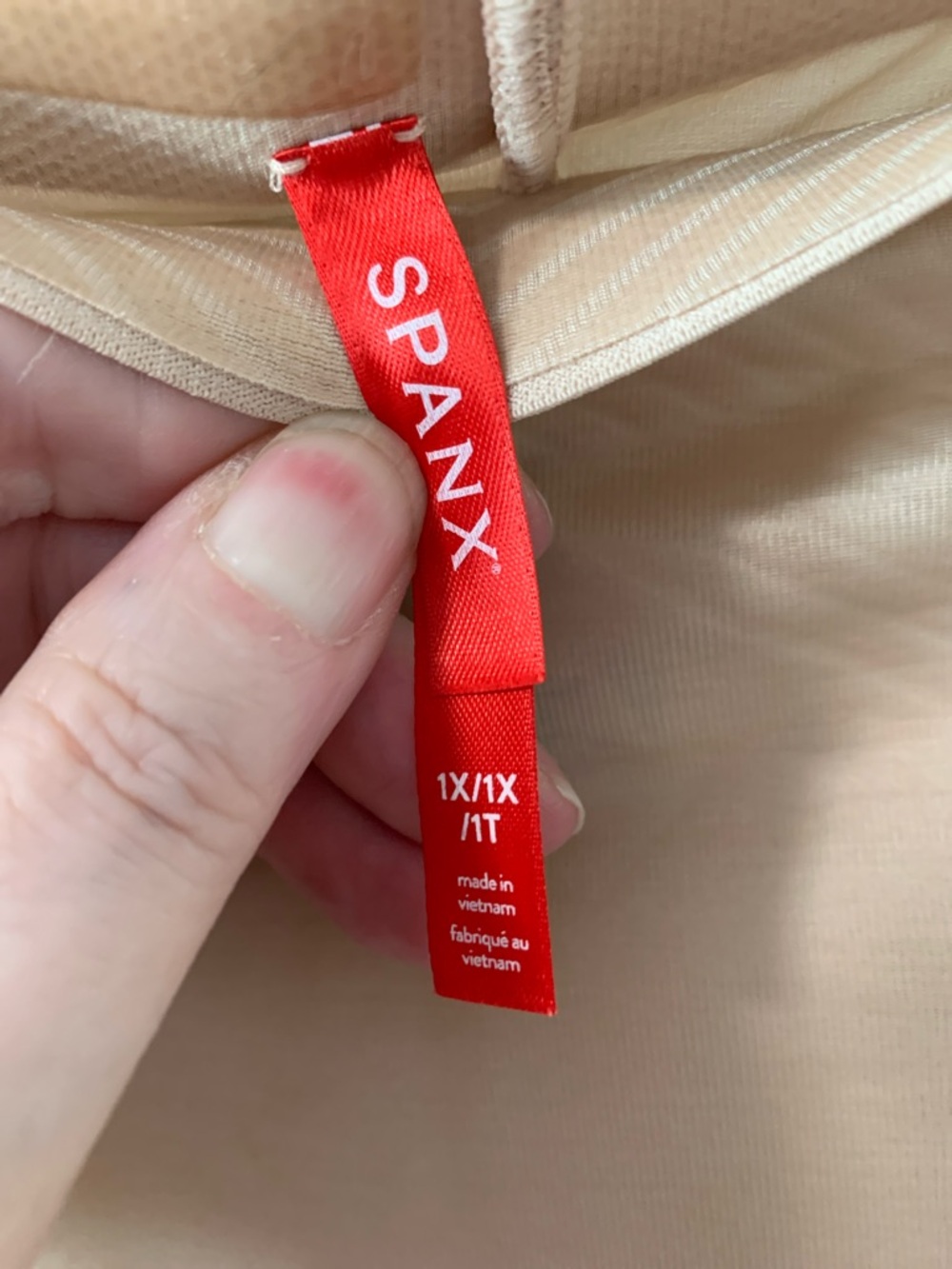 SPANX Nude Shapewear Bodysuit with Red Brand Tag - 1X - Picture 2 of 3